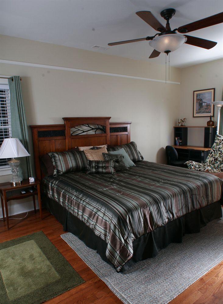 Seven Oaks Bed & Breakfast Highpoint 외부 사진
