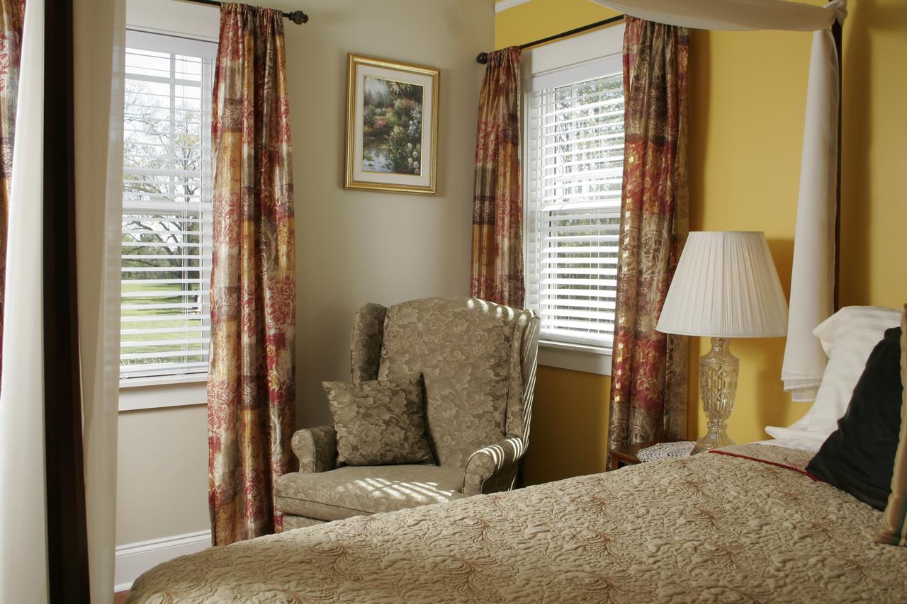 Seven Oaks Bed & Breakfast Highpoint 외부 사진