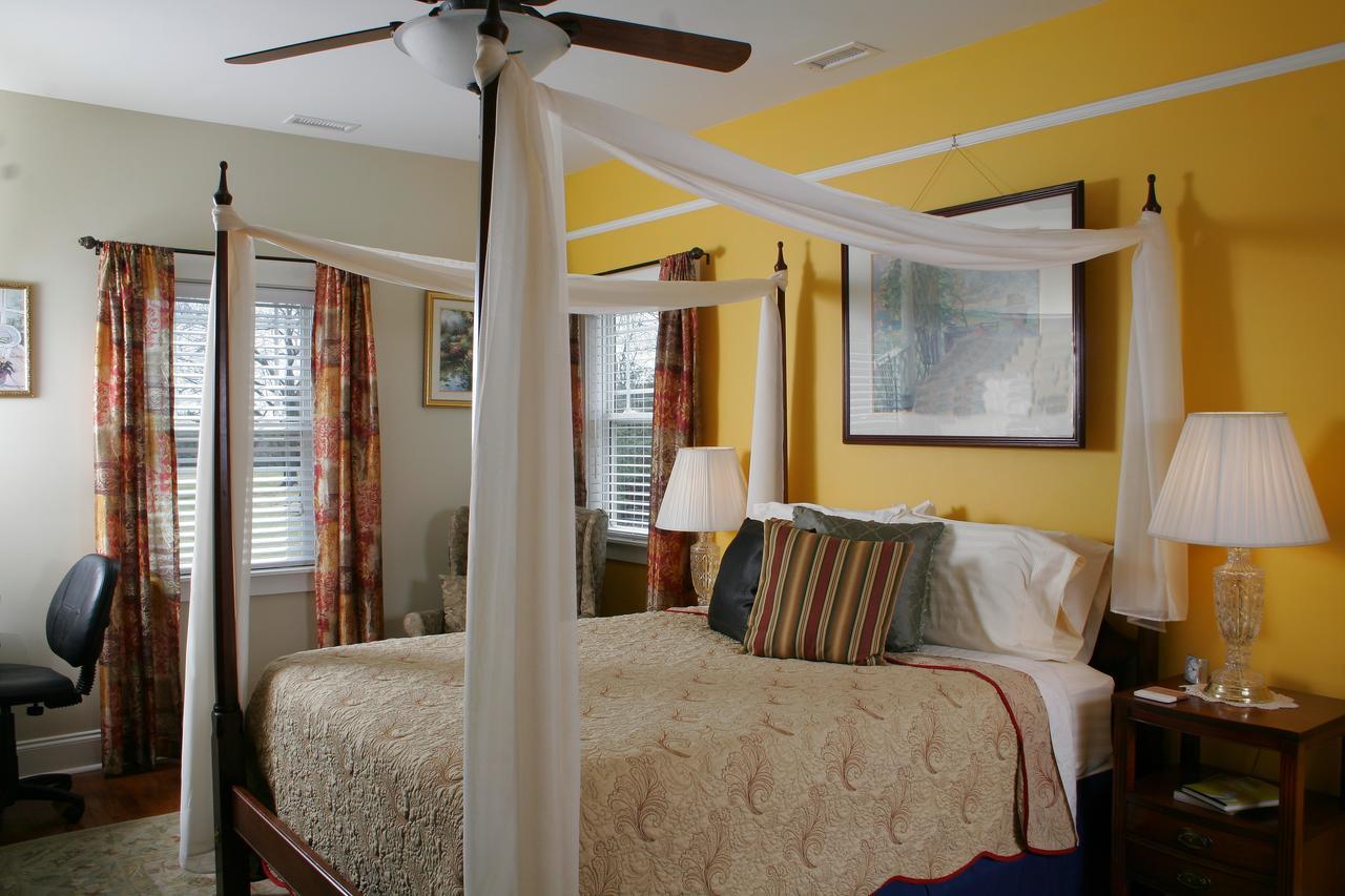 Seven Oaks Bed & Breakfast Highpoint 외부 사진