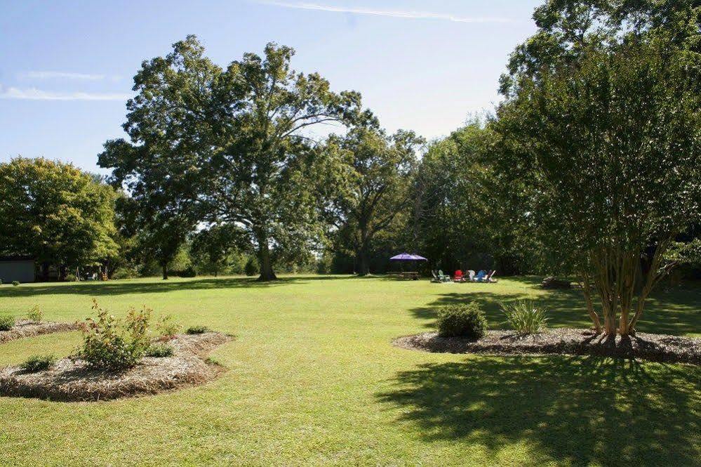 Seven Oaks Bed & Breakfast Highpoint 외부 사진