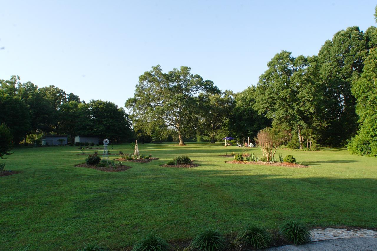 Seven Oaks Bed & Breakfast Highpoint 외부 사진