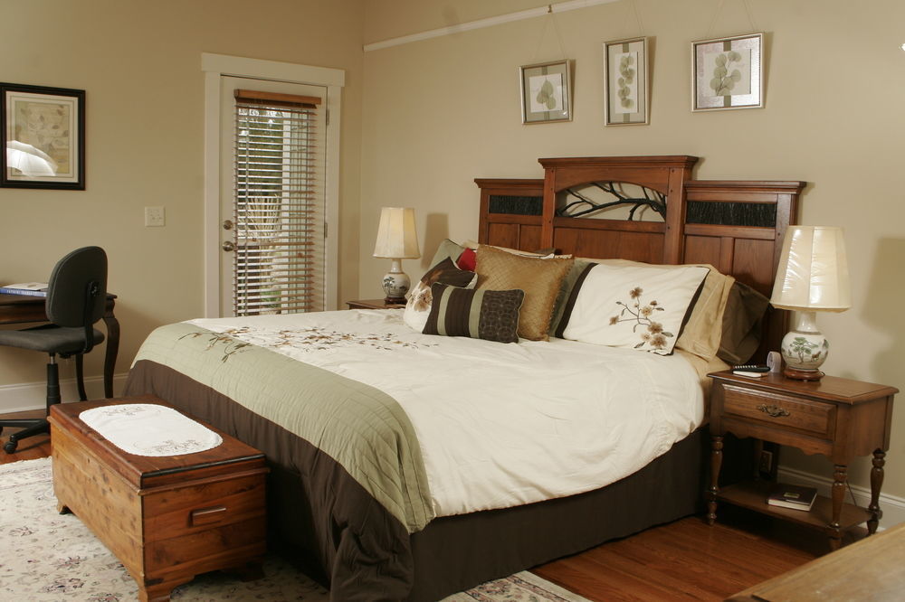 Seven Oaks Bed & Breakfast Highpoint 외부 사진