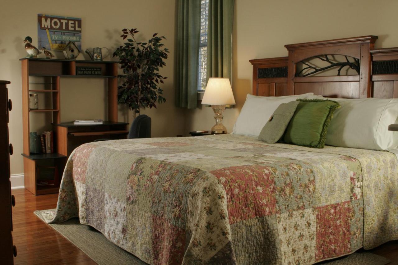 Seven Oaks Bed & Breakfast Highpoint 외부 사진